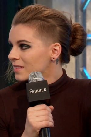 Lynn Gunn's Hairstyles & Hair Colors | Steal Her Style