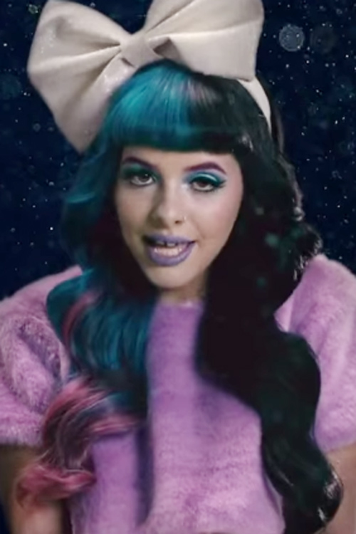 Melanie Martinez Wavy Black, Blue Blunt Bangs, Peek-A-Boo 