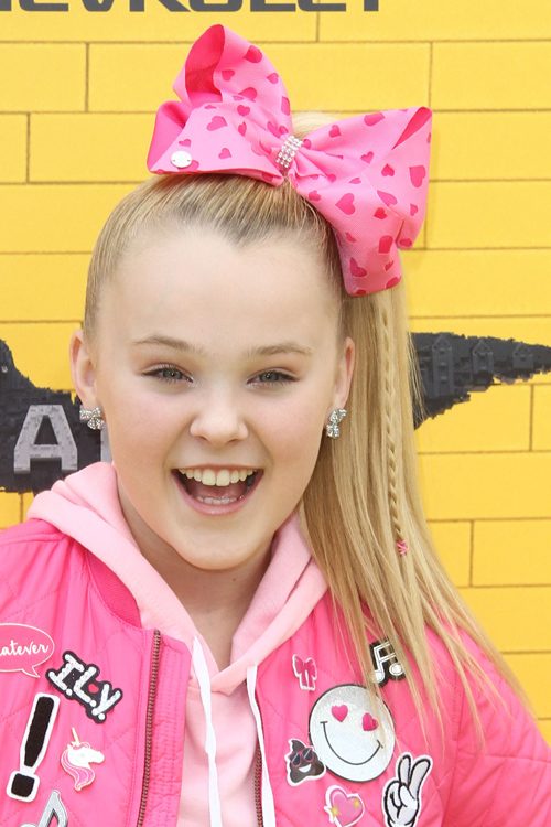 Jojo Siwa S Hairstyles Amp Hair Colors Steal Her Style Page 2