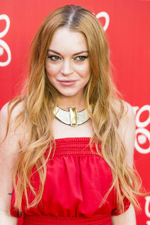 Lindsay Lohan Wavy Light Brown Long Layers, Loose Waves Hairstyle ...