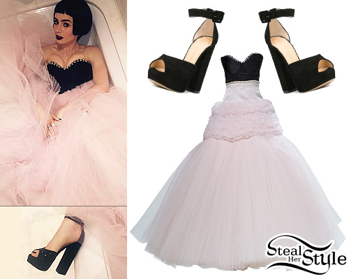 Lily Collins: 2017 MET Gala Outfit | Steal Her Style