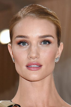 Rosie Huntington-Whiteley's Hairstyles & Hair Colors | Steal Her Style