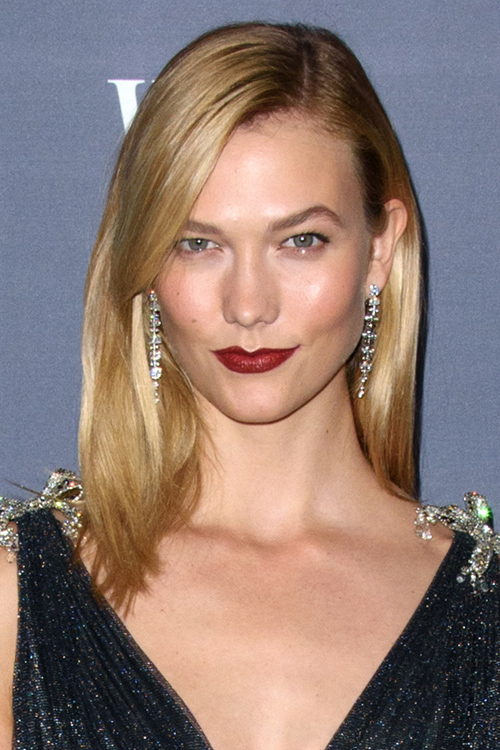 Karlie Kloss Straight Light Brown Side Part Hairstyle | Steal Her Style