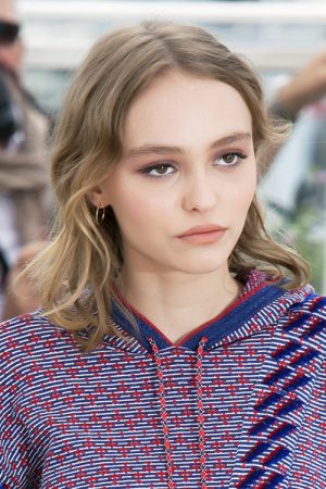 Lily Rose Depp's Hairstyles & Hair Colors | Steal Her Style