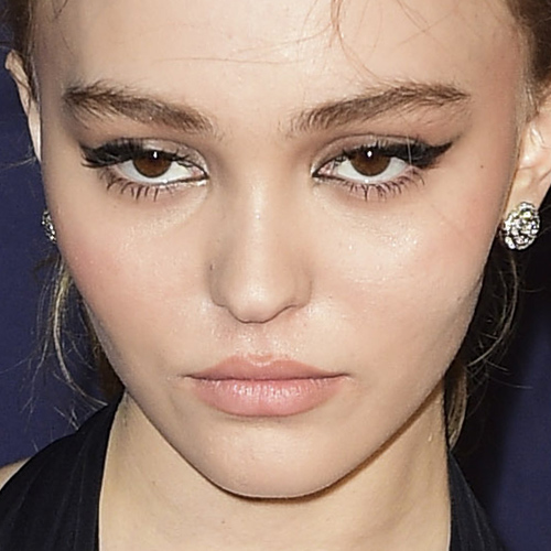 Lily Rose Depp's Makeup Photos & Products | Steal Her Style