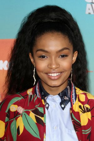 Yara Shahidi Curly Black Bouffant, High Ponytail, Ponytail Hairstyle ...