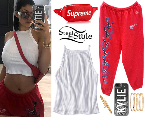 Kylie Jenner: White Crop Hoodie and Sweatpants