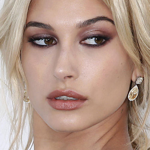 Hailey Baldwin Makeup: Black Eyeshadow Bronze Eyeshadow Brown
