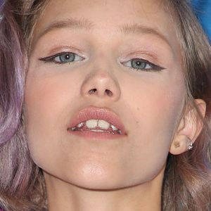» Grace Vanderwaal