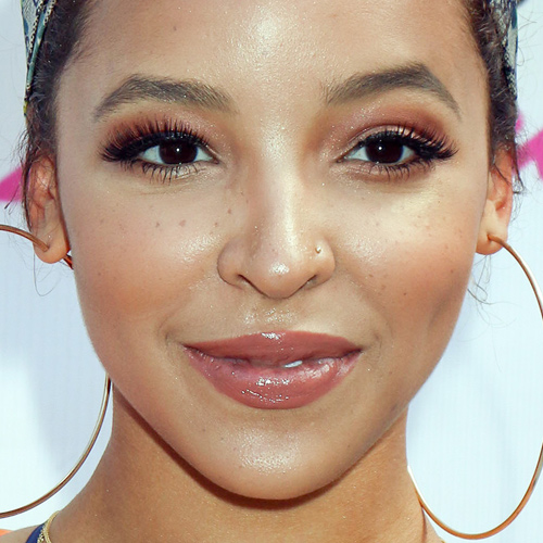 Tinashe Makeup Black Eyeshadow Bronze Eyeshado