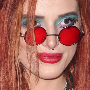 Bella Thorne's Makeup Photos & Products | Steal Her Style
