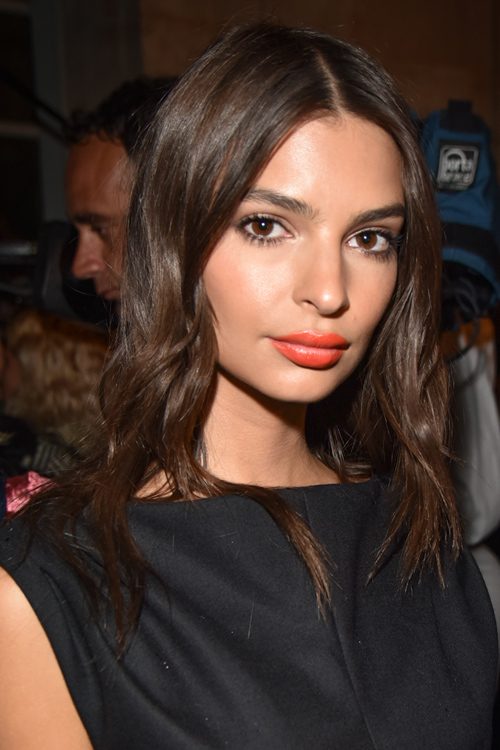 Emily Ratajkowski's Hairstyles & Hair Colors | Steal Her Style
