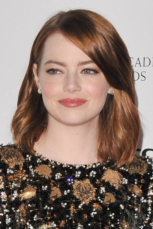 Emma Stone Wavy Ginger Blunt Cut, Bob, Long Bob Hairstyle | Steal Her Style