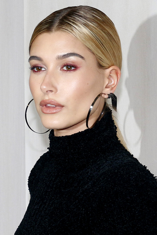 Hailey Baldwin S Hairstyles And Hair Colors Steal Her Style Page 2