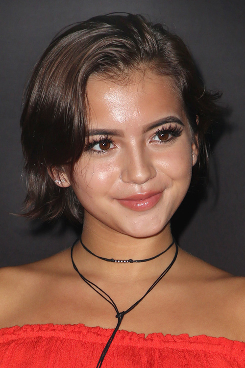 Isabela Moner Straight Dark Brown Choppy Layers Hairstyle | Steal Her Style