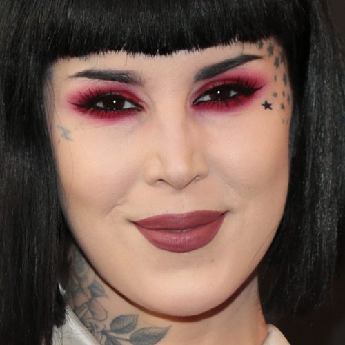 Kat Von D Makeup: Black Eyeshadow, Red Eyeshadow & Brown Lipstick | Steal Style