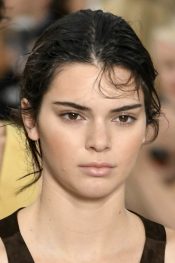 Kendall Jenner's Hairstyles & Hair Colors | Steal Her Style