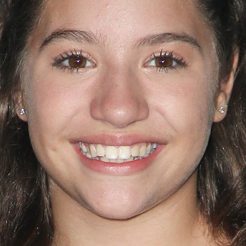 List 105+ Images does mackenzie ziegler have a makeup line Updated