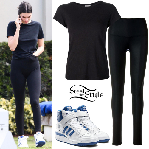 Kendall Jenner, Black Pants, Black Sneakers