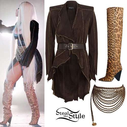 Nicki Minaj: Studded Jacket, Leopard Boots