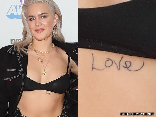 Anne-Marie Writing Underboob Tattoo | Steal Her Style