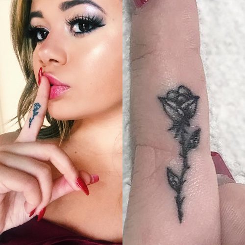 33 Beautiful Rose Finger Tattoos