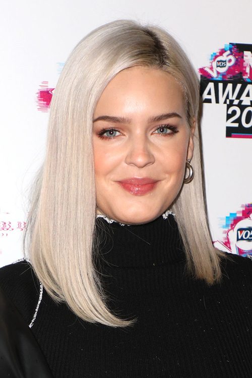 Anne-Marie's Hairstyles & Hair Colors | Steal Her Style
