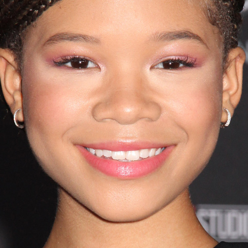 Storm Reid Makeup: Black Eyeshadow, Pink Eyeshadow & Pink Lipstick ...