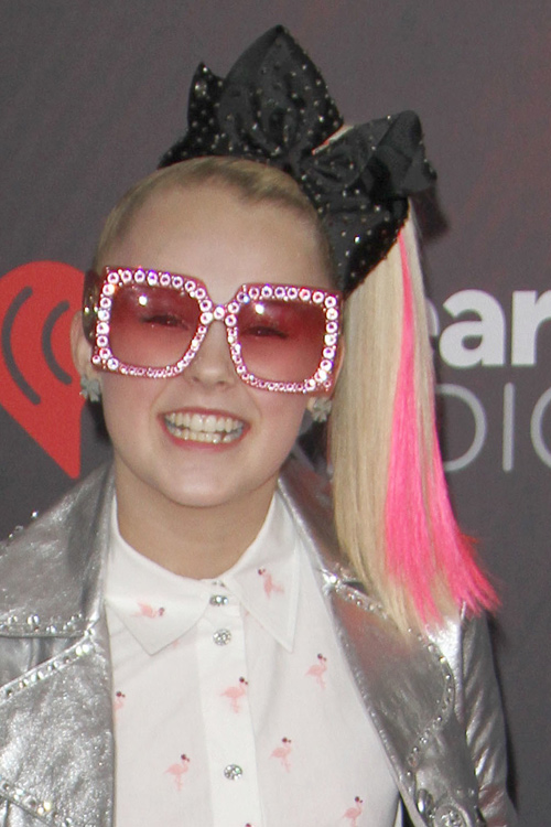 JoJo Siwa Straight Platinum Blonde Streak Hairstyle 