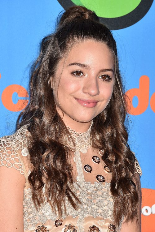 Mackenzie Ziegler S Hairstyles Hair Colors Steal Her Style