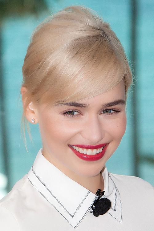 Emilia Clarke Straight Platinum Blonde Bun, Sideswept 