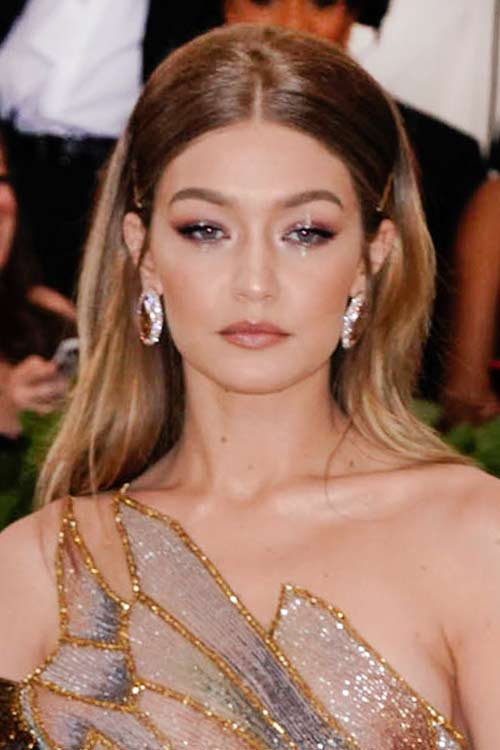 Gigi Hadid's Hairstyles & Hair Colors | Steal Her Style