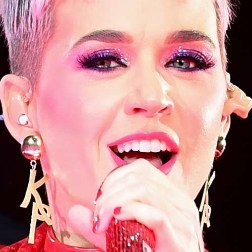 Katy Perry's Makeup Photos & Products | Steal Her Style