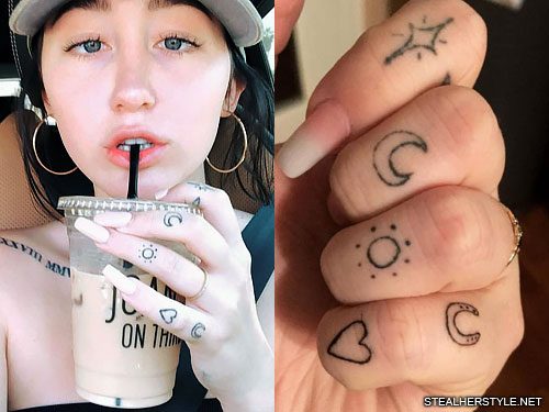 Madonna's daughter Lourdes shows her 'mom' and 'dad' finger ink | Daily  Mail Online