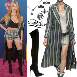 Katherine McNamara: 2019 Teen Vogue Party Outfit | Steal Her Style