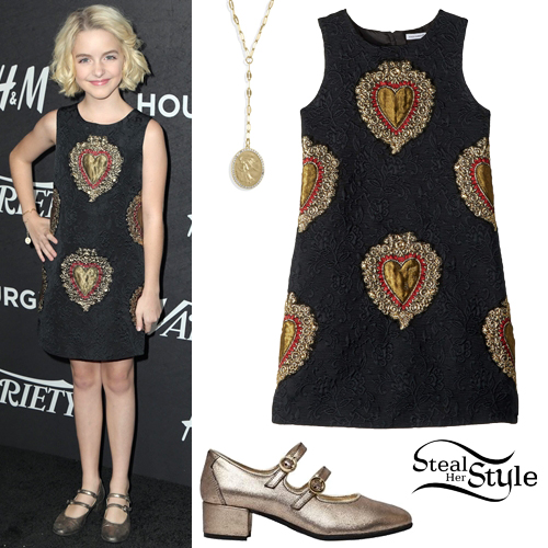 Mckenna Grace Outfits