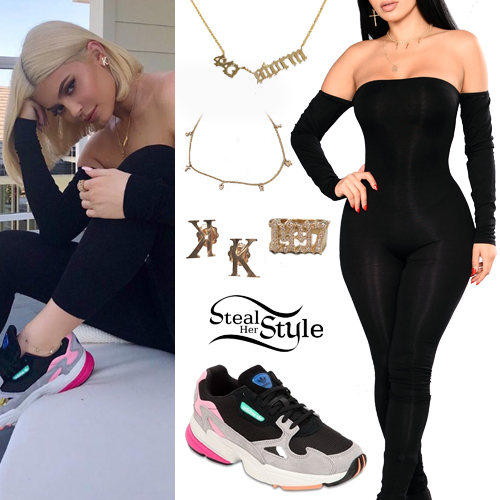 Complex Sneakers on X: .@KylieJenner is organizing her sneaker