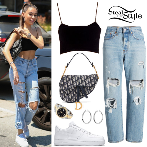crop top and ripped jeans outfit