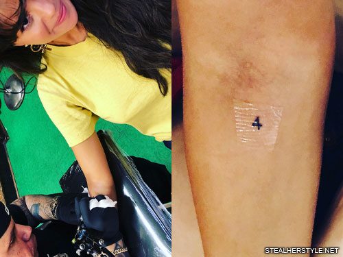 Selena Gomez reveals her dainty new neck tattoo and it's adorable |  SHEmazing!