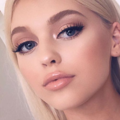Loren Gray Beech S Makeup Photos Products Steal Her Style