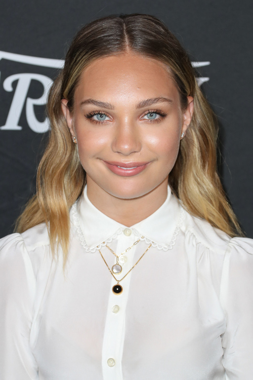 Maddie Ziegler Wavy Medium Brown Loose Waves Two Tone Hairstyle Steal Her Style