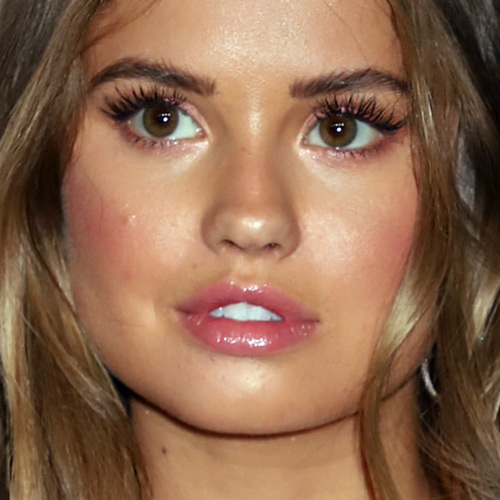 Debby Ryan Makeup: Black Eyeliner, Bronze Eyeshadow & Pink Lip Gloss ...