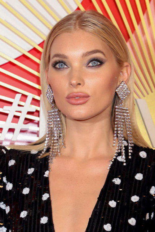 Elsa Hosk's Hairstyles & Hair Colors | Steal Her Style