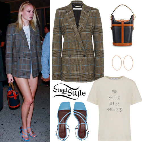 Sophie Turner Clothes and Outfits, Page 6