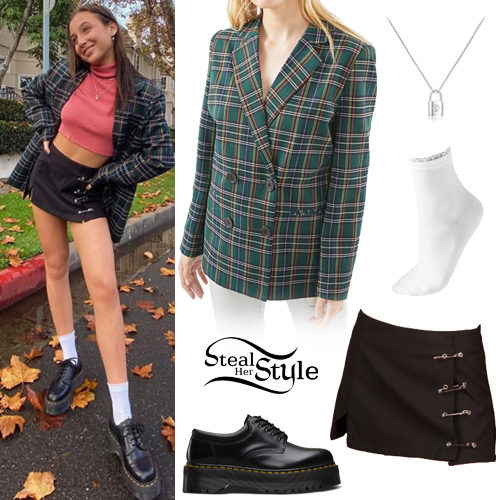 Emma Chamberlain Wearing Black Printed Crop Top And Platform Sneakers -  What Stars Own