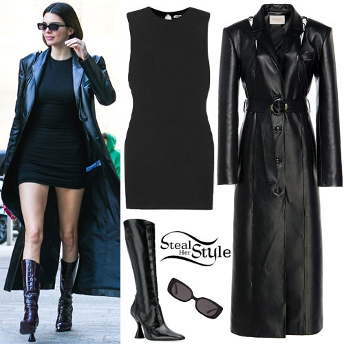 Februari 21, 2020 - Bella Hadid Spotted In Milan Wearing Versace