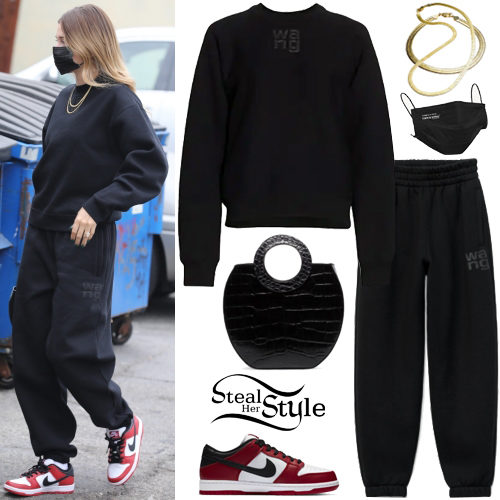 Hailey Baldwin Wears Black Trainers and Black Face Mask on Juice