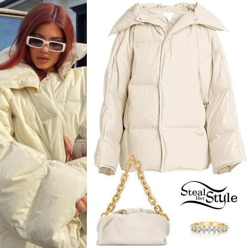 Kylie Jenner Clothes & Outfits | Page 15 of 61 | Steal Her Style | Page 15