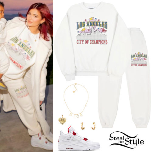Kylie Jenner Wears Retro-Inspired Chanel High-Top Sneakers  Kylie jenner  outfits casual, Casual tshirt outfit, Kylie jenner outfits
