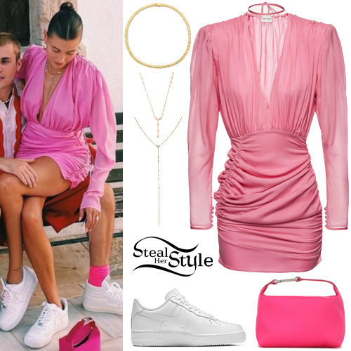 hailey bieber wearing louis vuitton pink shoes｜TikTok Search
